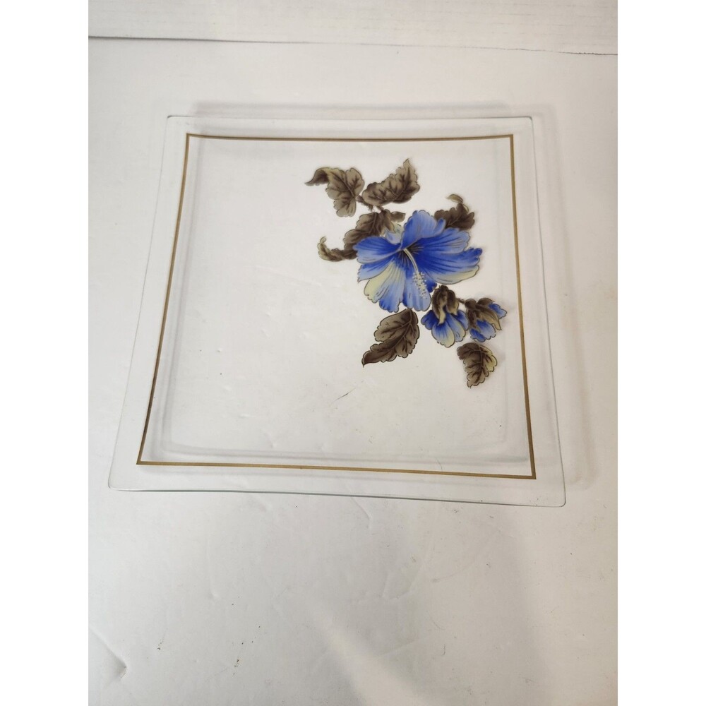 Renaissance by L.E. Smith Glass Flowered Blue plate Made in Pennsylvania